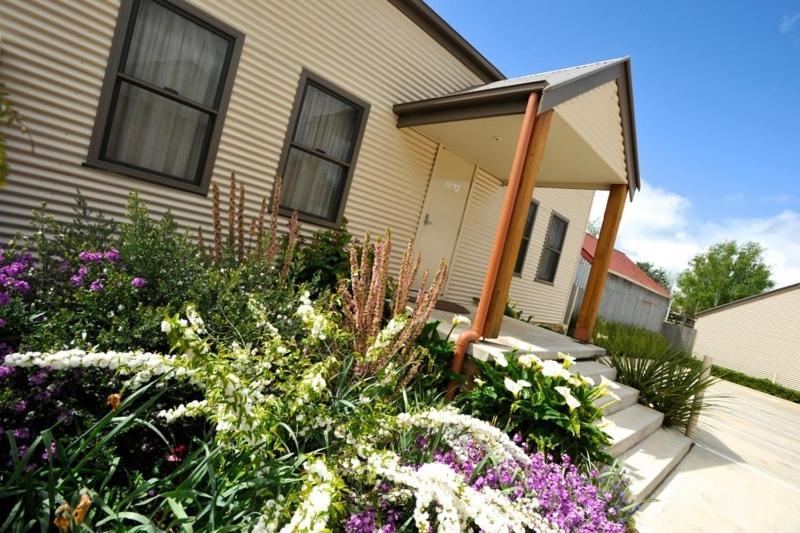 Millthorpe Motel Exterior photo